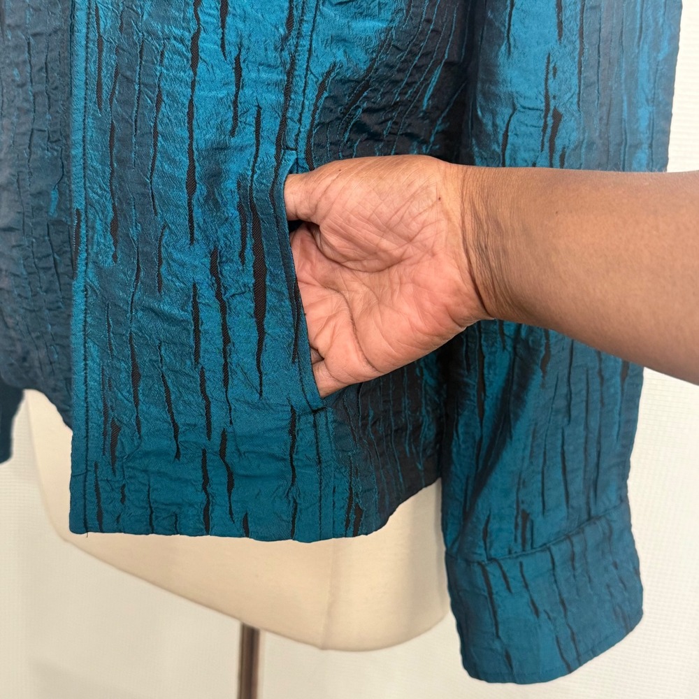 Chico's Women's Metallic Dark Teal Crinkle Blazer Jacket - Picture 3 of 8